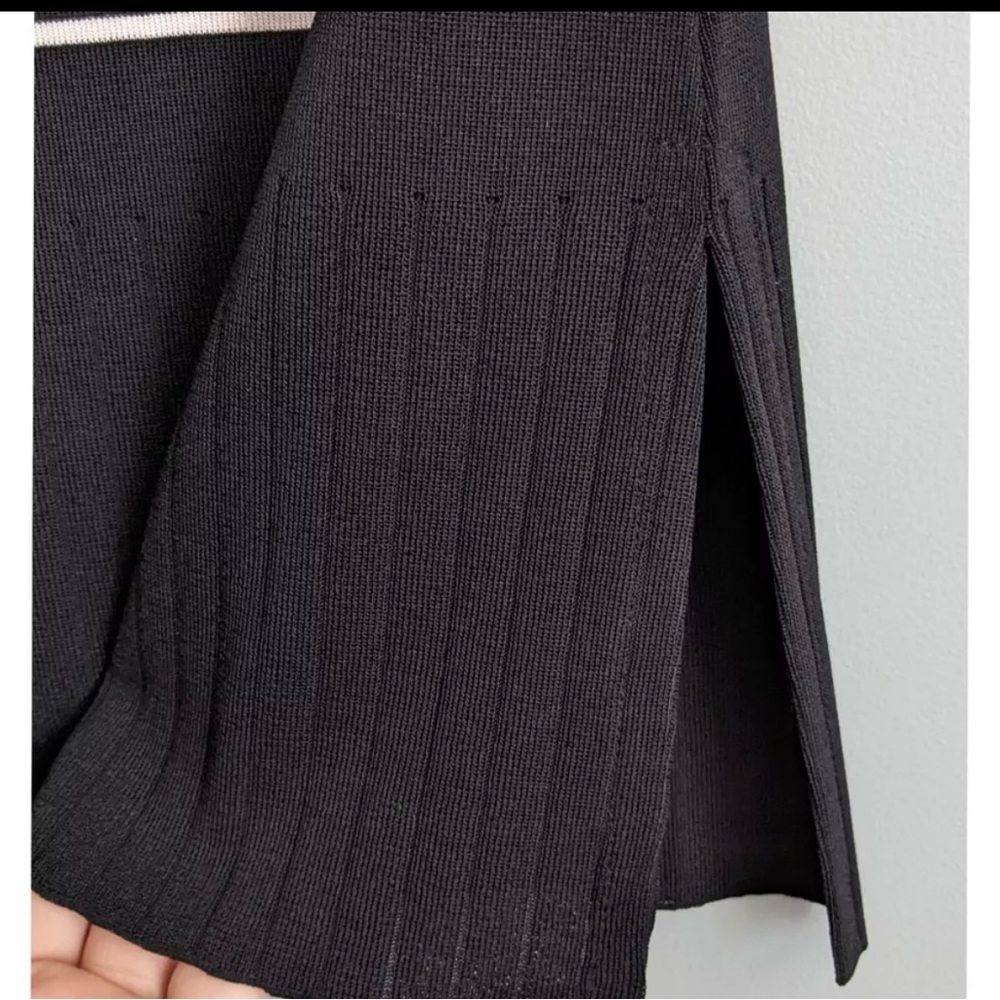 Exclusively Misook Pleated Horizontal Striped Sco… - image 5